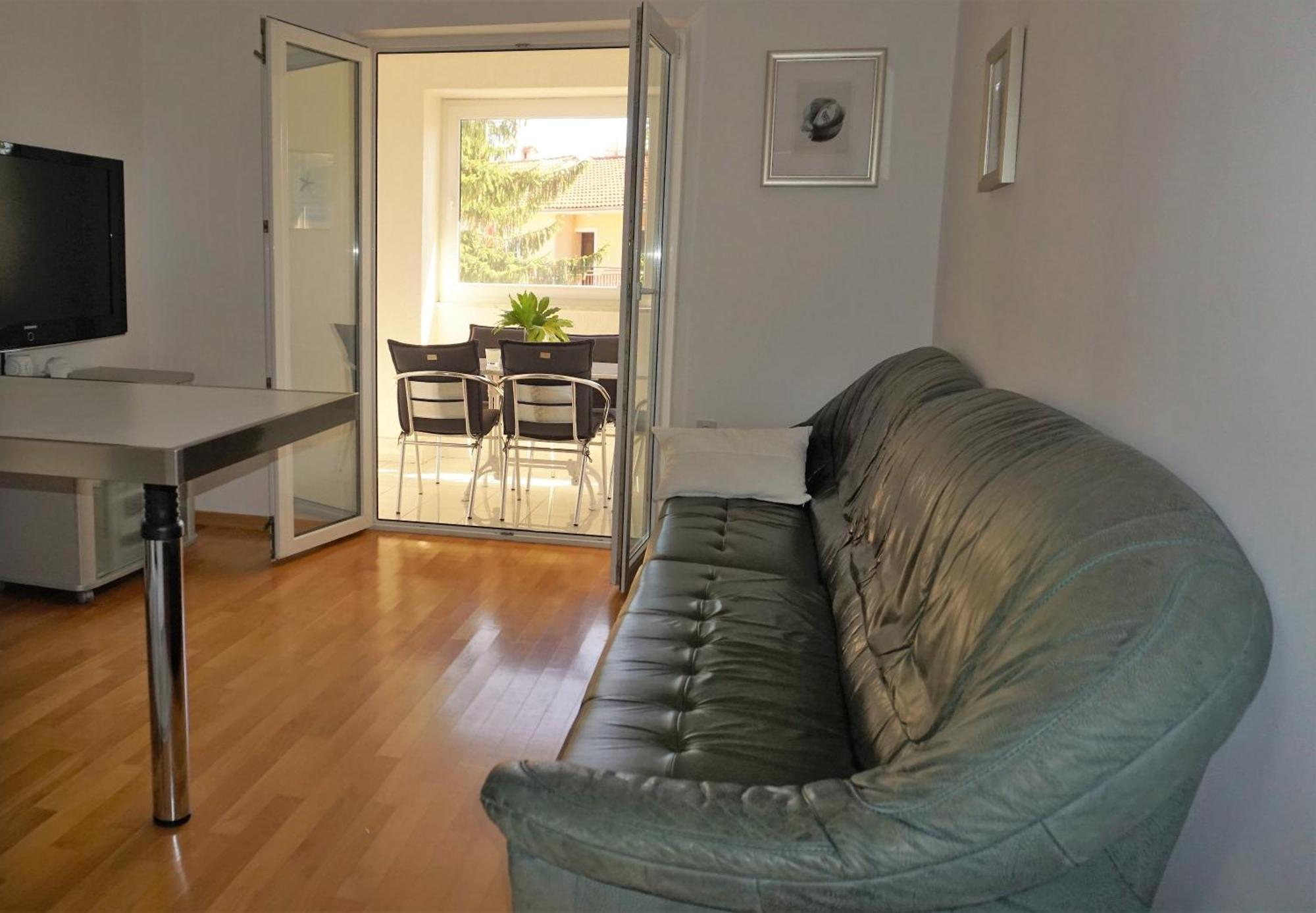 Apartmani Gaj Malinska Exteriör bild